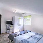 Apartment With Parking Space Bilice, Krka - 13545