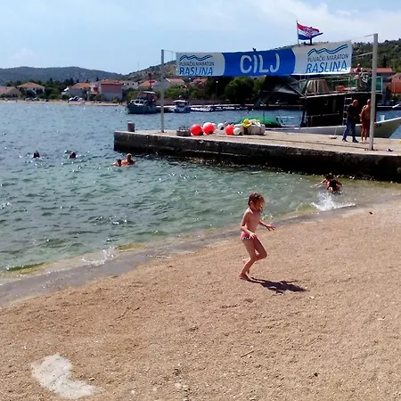 With Parking Space Bilice, Krka - 13545 Appartement *