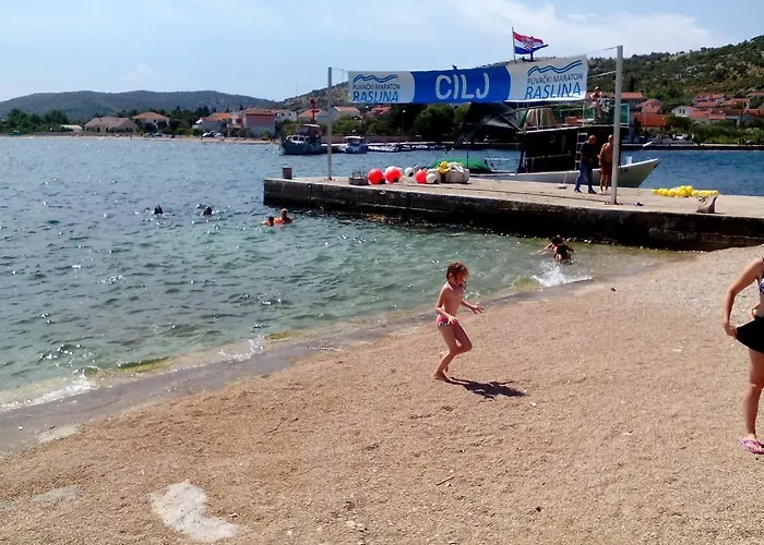 With Parking Space Bilice, Krka - 13545 Appartement *